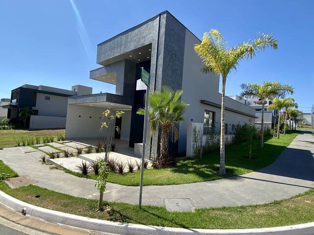 #19 - Casa para Venda em Cuiabá - MT - 1