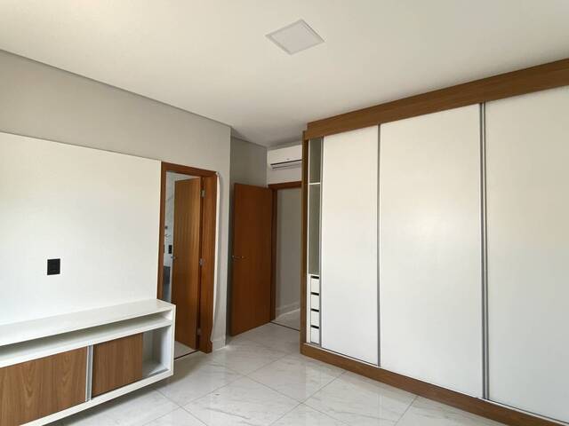#28 - Casa para Venda em Cuiabá - MT - 1