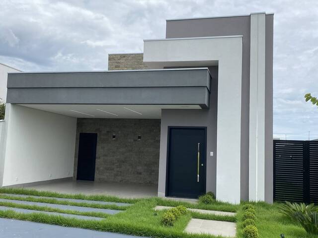 #30 - Casa para Venda em Cuiabá - MT - 2