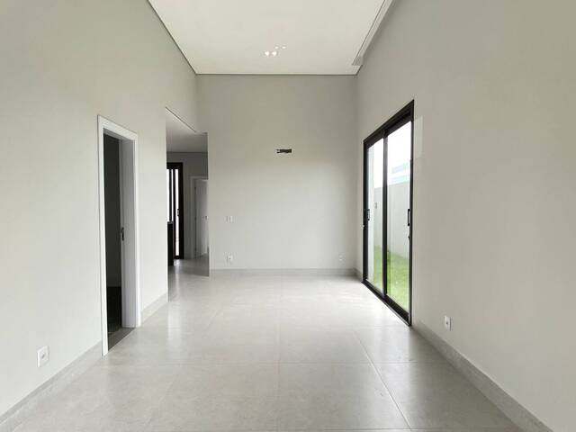 #30 - Casa para Venda em Cuiabá - MT - 3